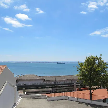 Fabulous River House Lisboa
